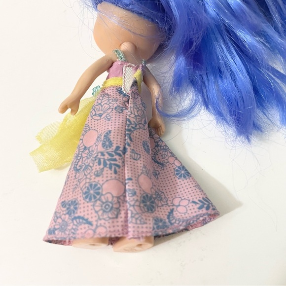 Hasbro Strawberry Shortcake Blueberry Muffin Doll - Picture 10 of 14